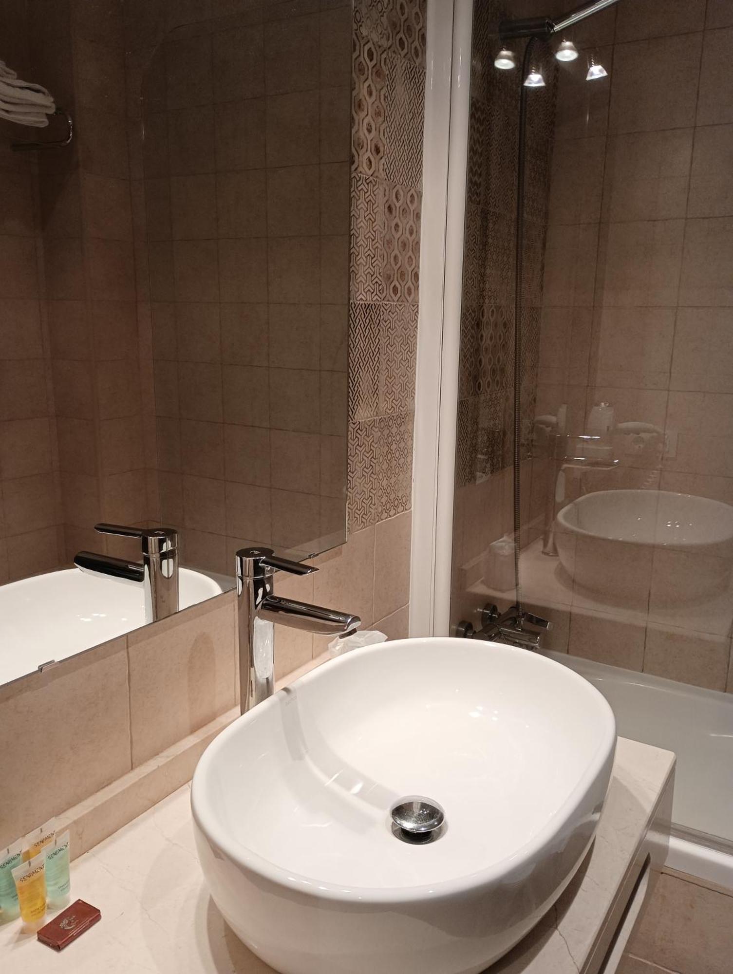 Hotel Rural Los Tadeos サアラ・デ・ラ・シエラ エクステリア 写真