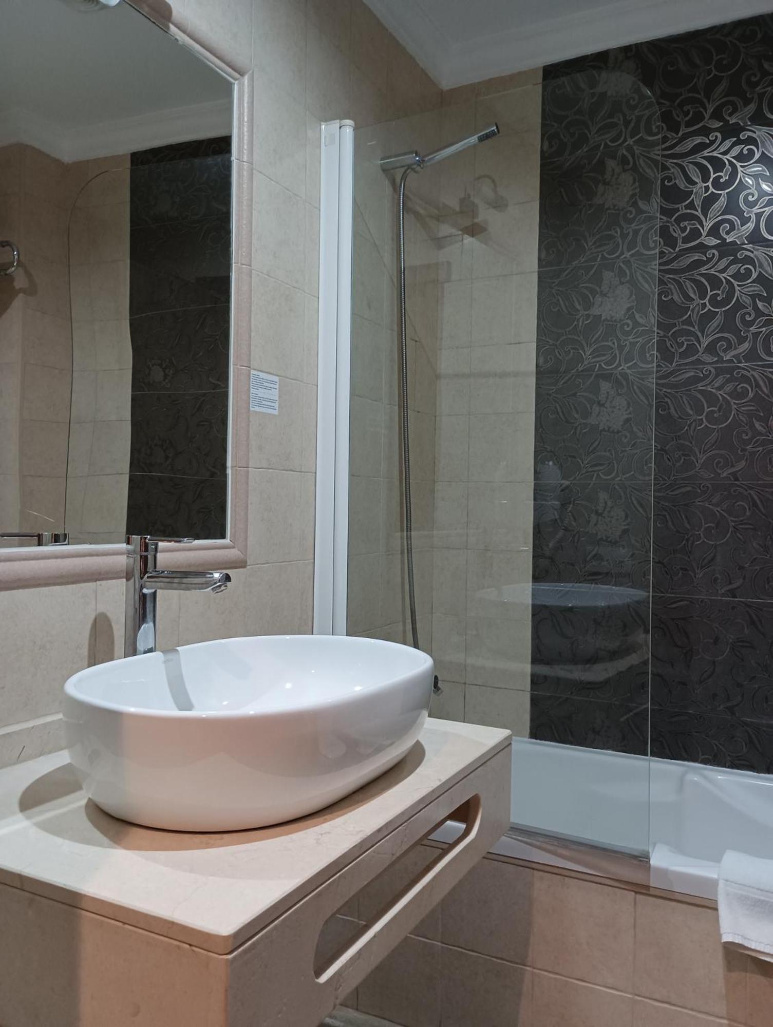 Hotel Rural Los Tadeos サアラ・デ・ラ・シエラ エクステリア 写真