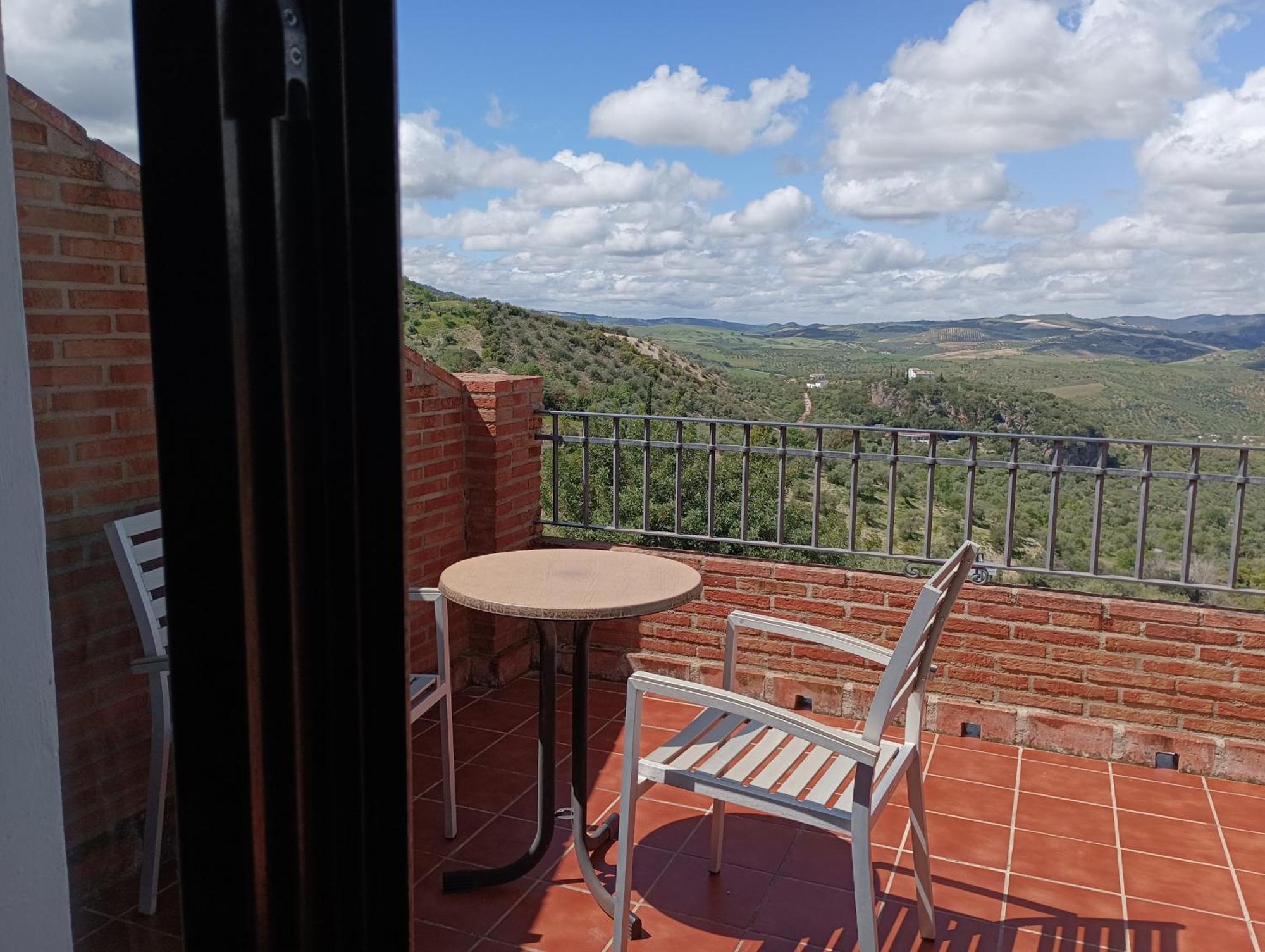 Hotel Rural Los Tadeos サアラ・デ・ラ・シエラ エクステリア 写真