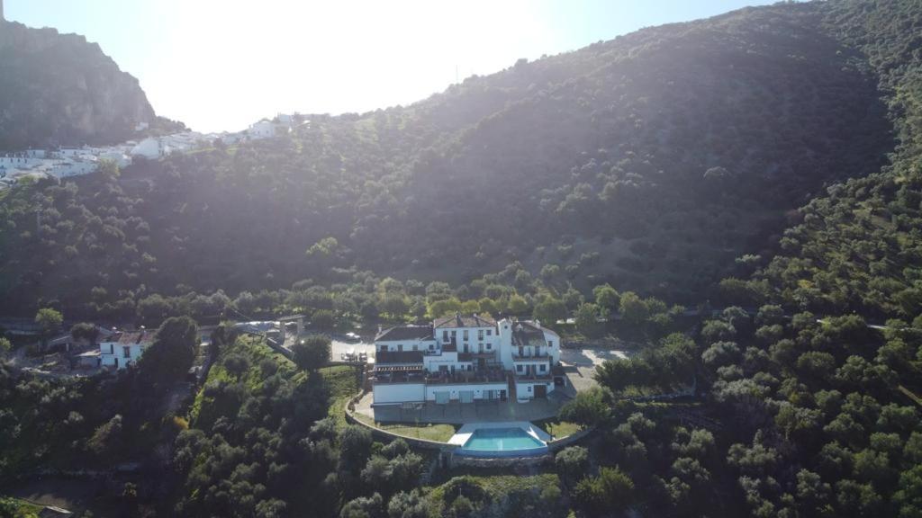 Hotel Rural Los Tadeos サアラ・デ・ラ・シエラ エクステリア 写真